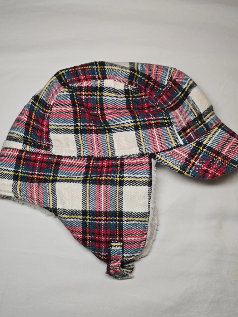 GapKids Plaid Winter Trapper/ Aviator Style Hat - Red & White